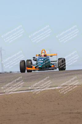 media/Oct-26-2025-CalClub SCCA (Sun) [[8ce1e69566]]/Group 3/Grapevine/